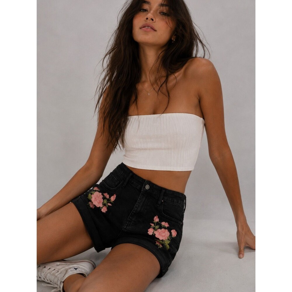 Guess Black Denim Shorts Pink Floral Embroidered Mid Rise Cuffed Size 25